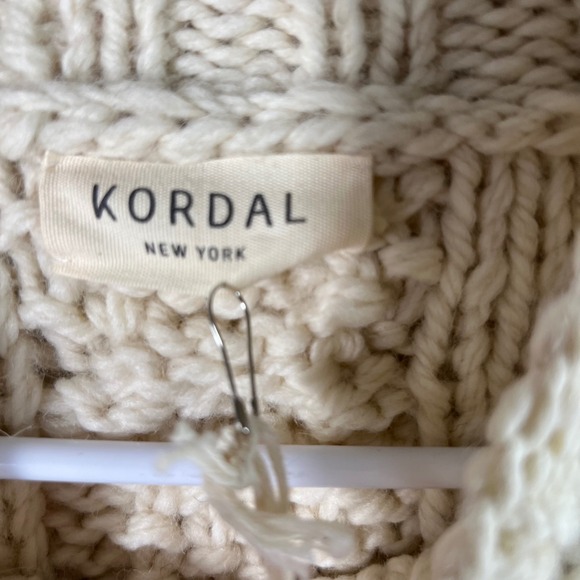 Kordal Chunky Knit Highland Wool Fringe Sweater Cream Cable Knit M NWT - Picture 9 of 16